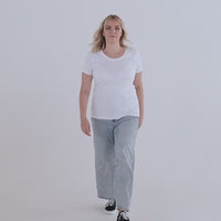 Bella + Canvas 6400 Women's Relaxed Short Sleeve Jersey Tee.mp4
